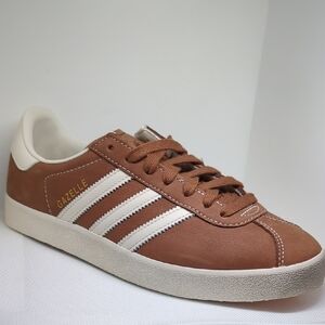 Adidas Gazelle Brown Sneakers